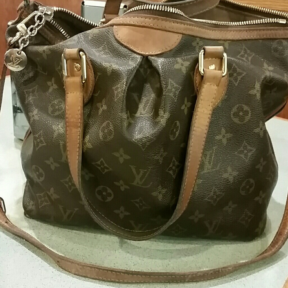 Authentic louis vuitton - Picture 1 of 1